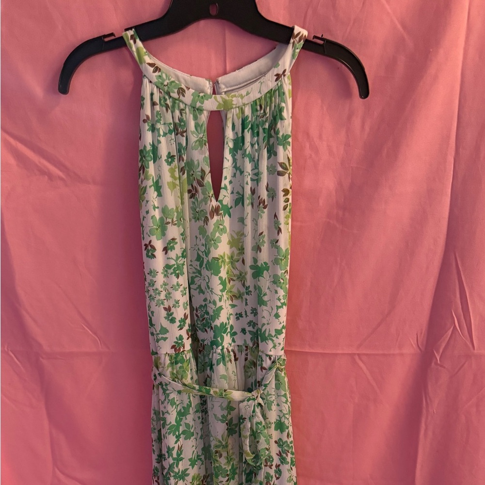 Lovely dress!